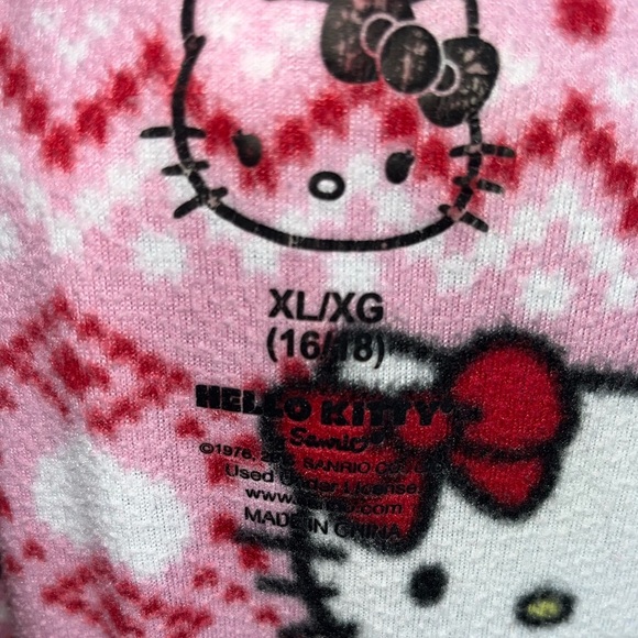 VINTAGE 2004 Hello Kitty XL fleece nightgown - Picture 3 of 5